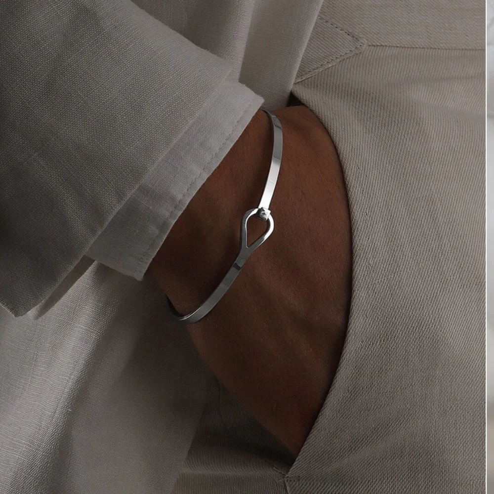 Waldor & Co. silver bangle